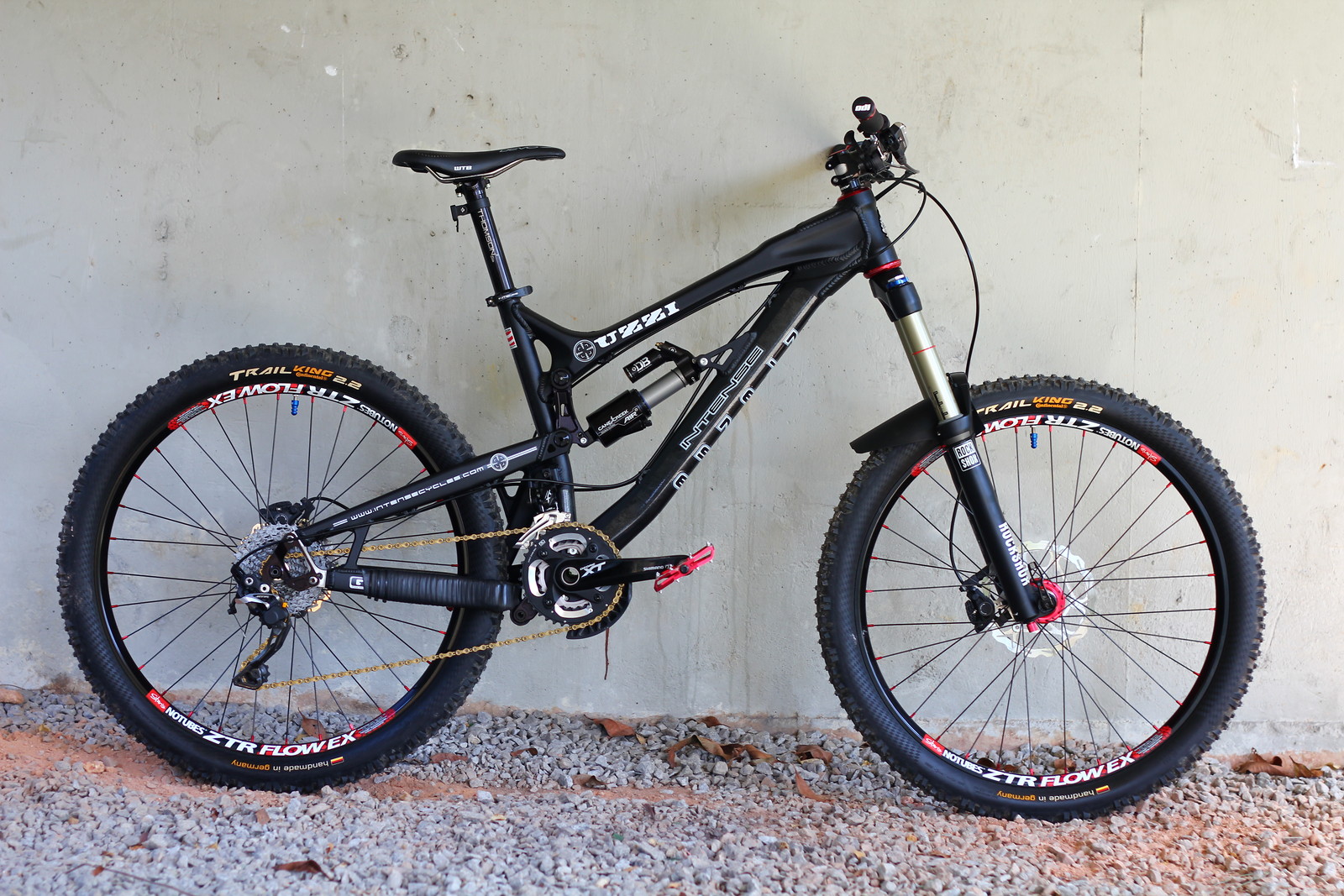 intense uzzi 2013 vjrk77 bike check vital mtb intense uzzi 2013 vjrk77 bike check vital mtb