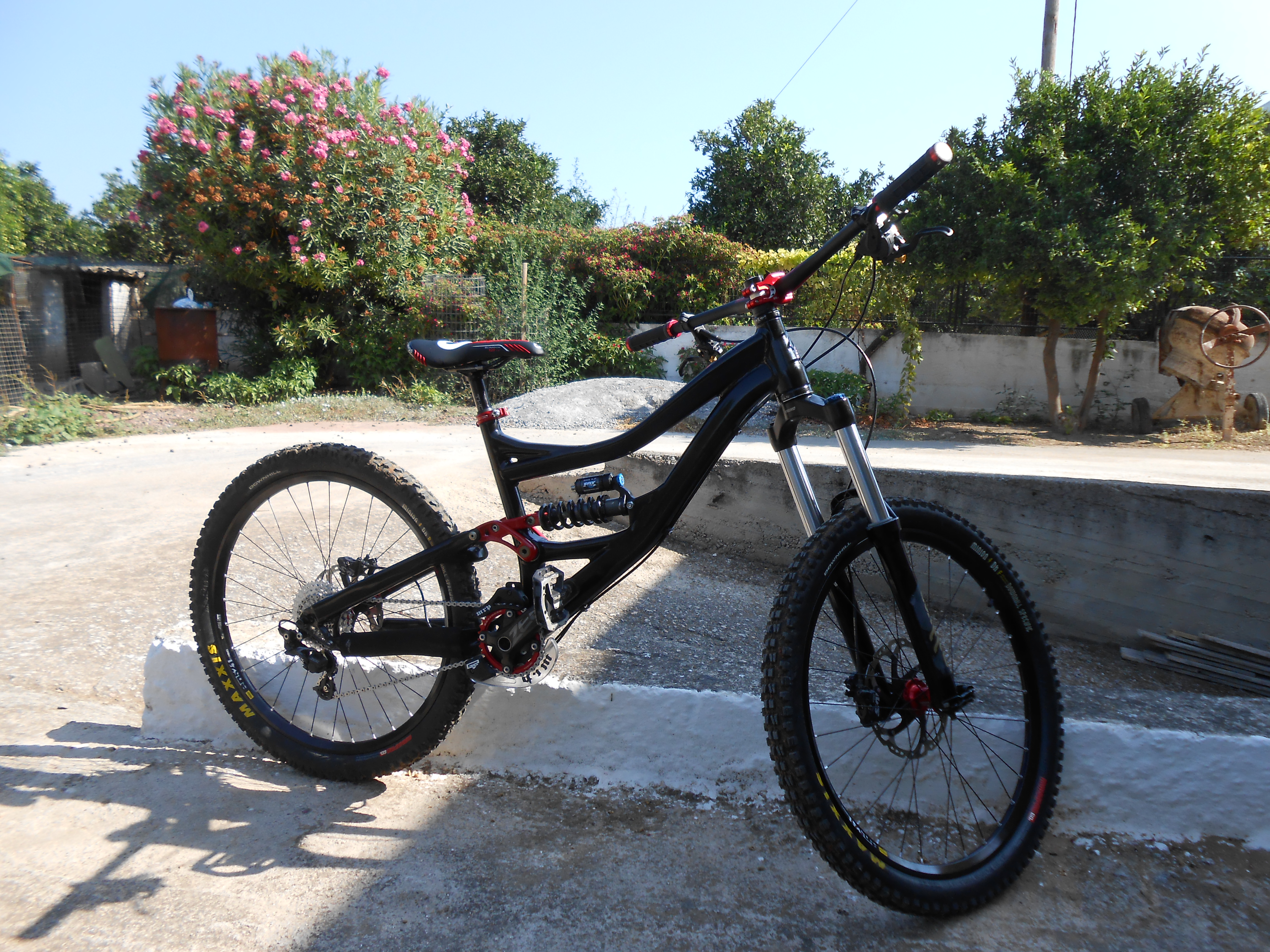 SX Trail 2010 Custom Painted pvlissidis's Bike Check Vital MTB