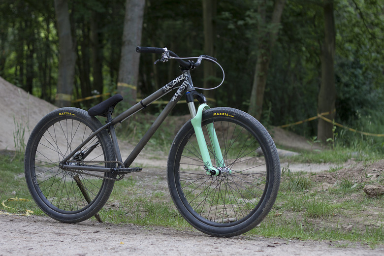 ns majesty dirt frame