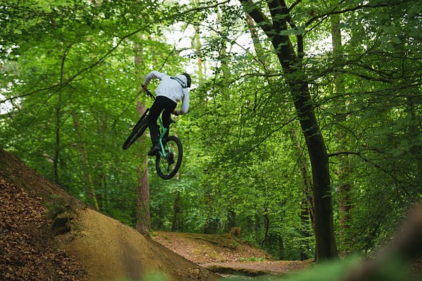 Hip jump mtb clearance