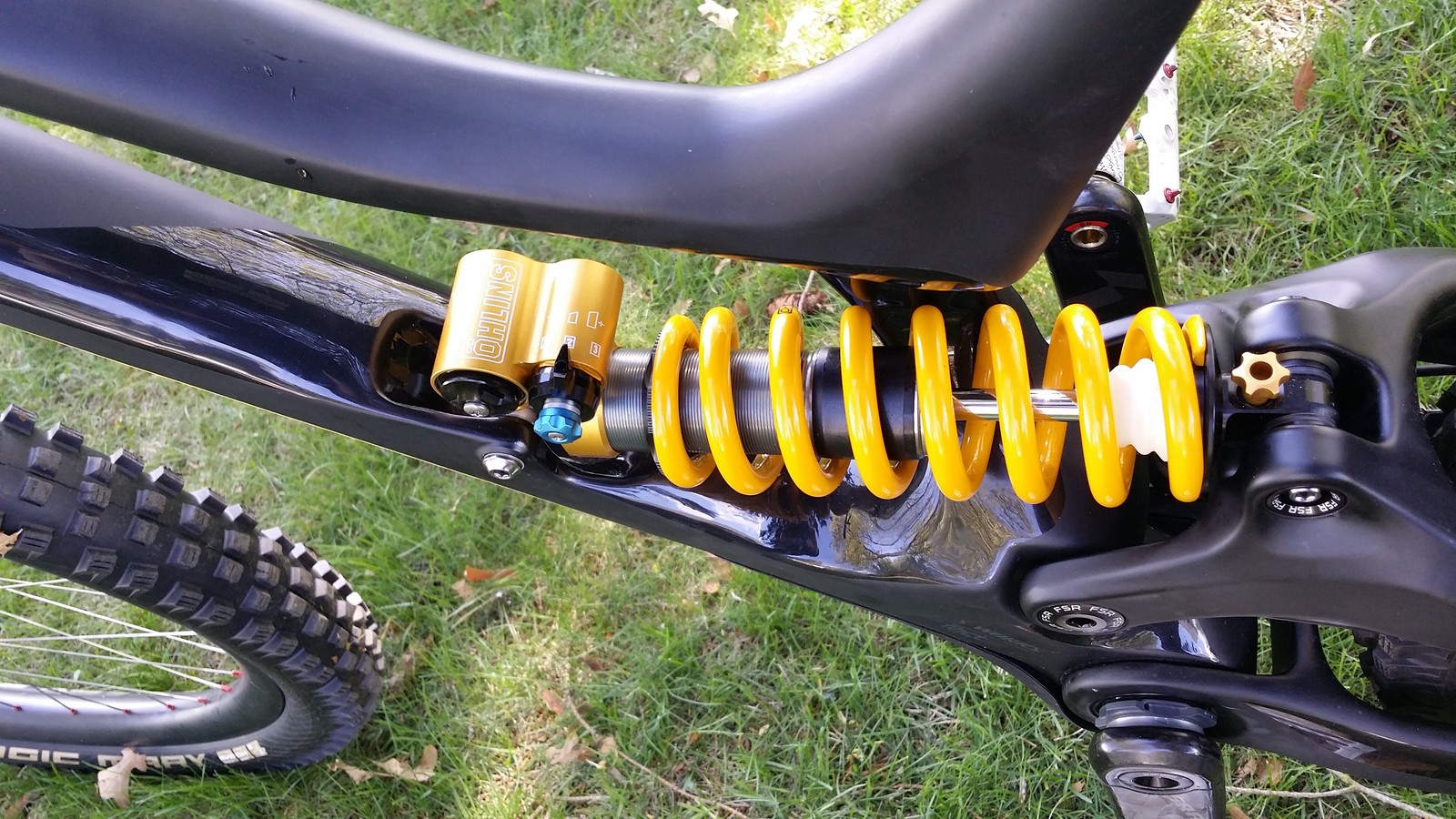 2015 Specialized S Works Demo 8 Öhlins fork damper jetski77's Bike Check Vital MTB