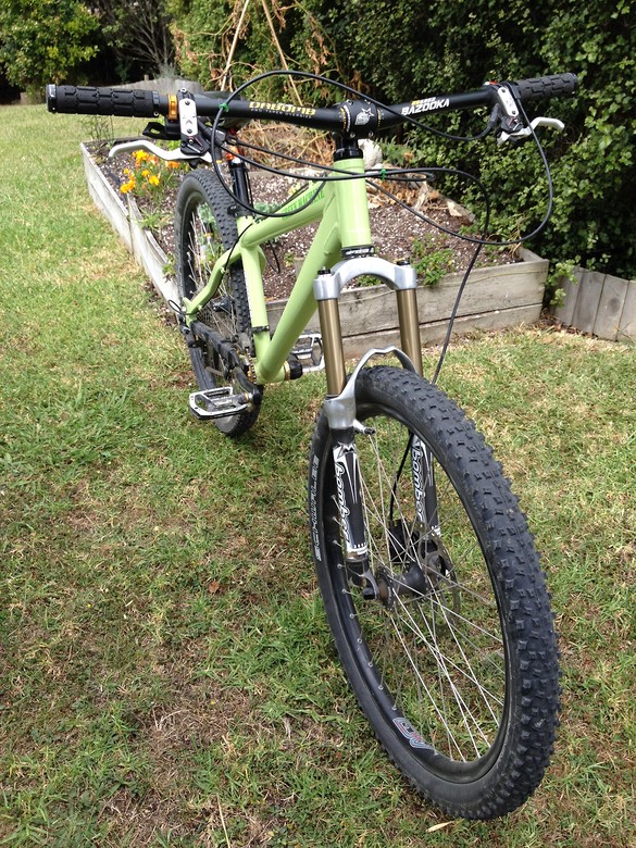 mountain bike handlebar riser