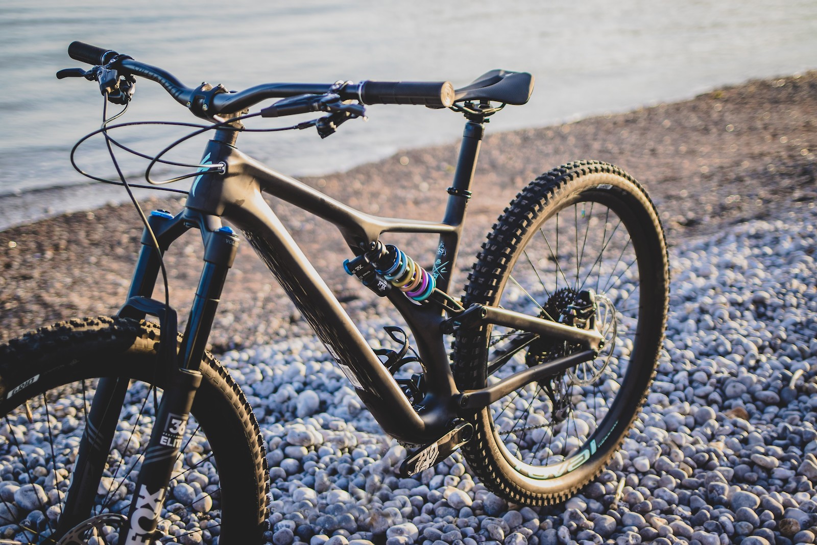 specialized stumpjumper evo pro carbon