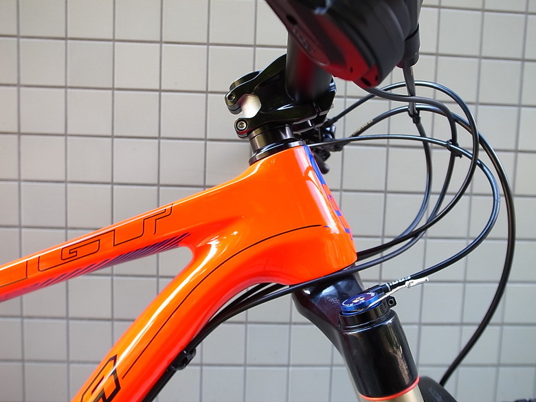 Gt Zaskar Carbon Elite Neon Colors Hiroaki S Bike Check Vital Mtb