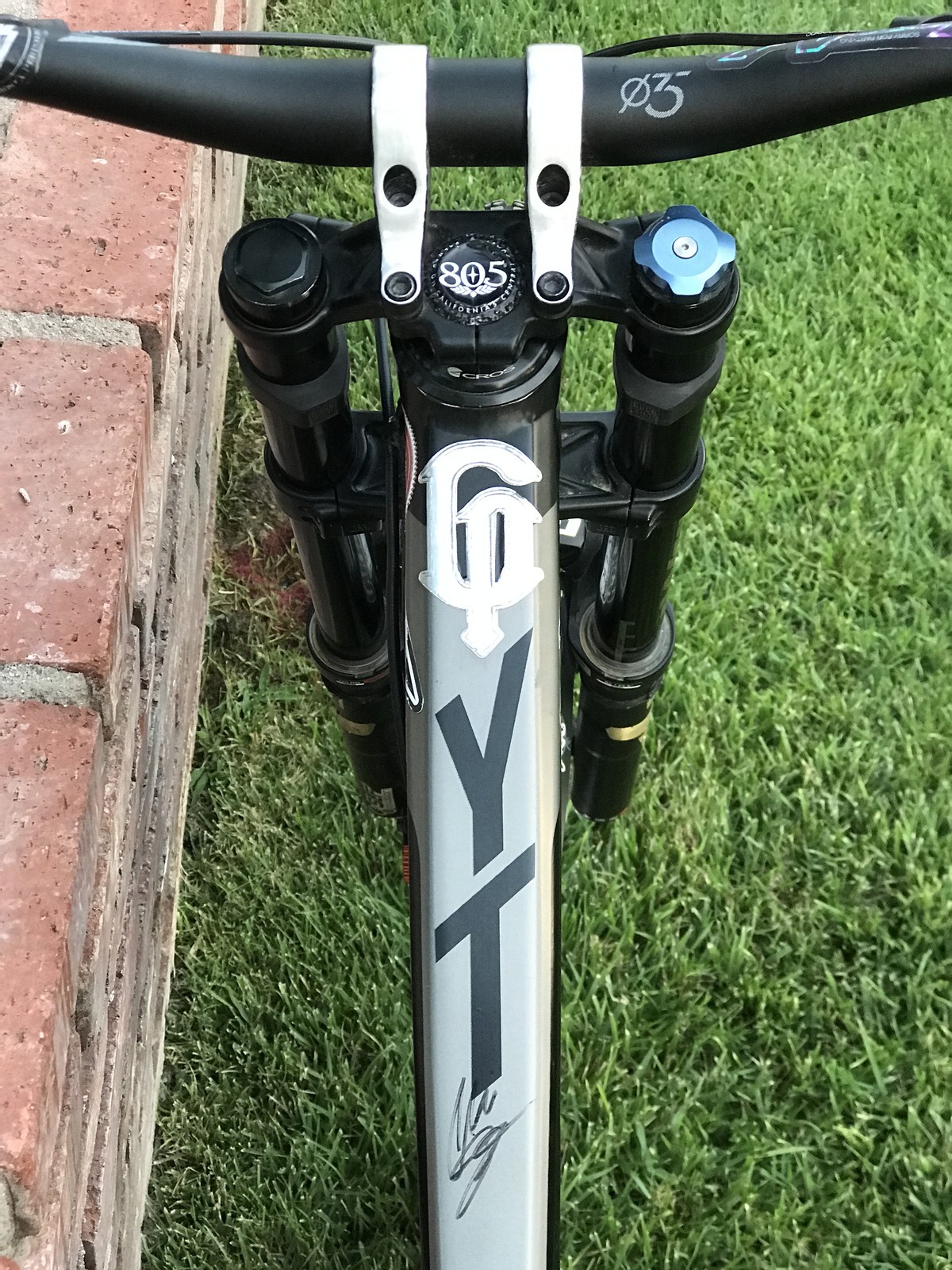 YT INDUSTRIES TUES AL aw_gooner's Bike Check Vital MTB