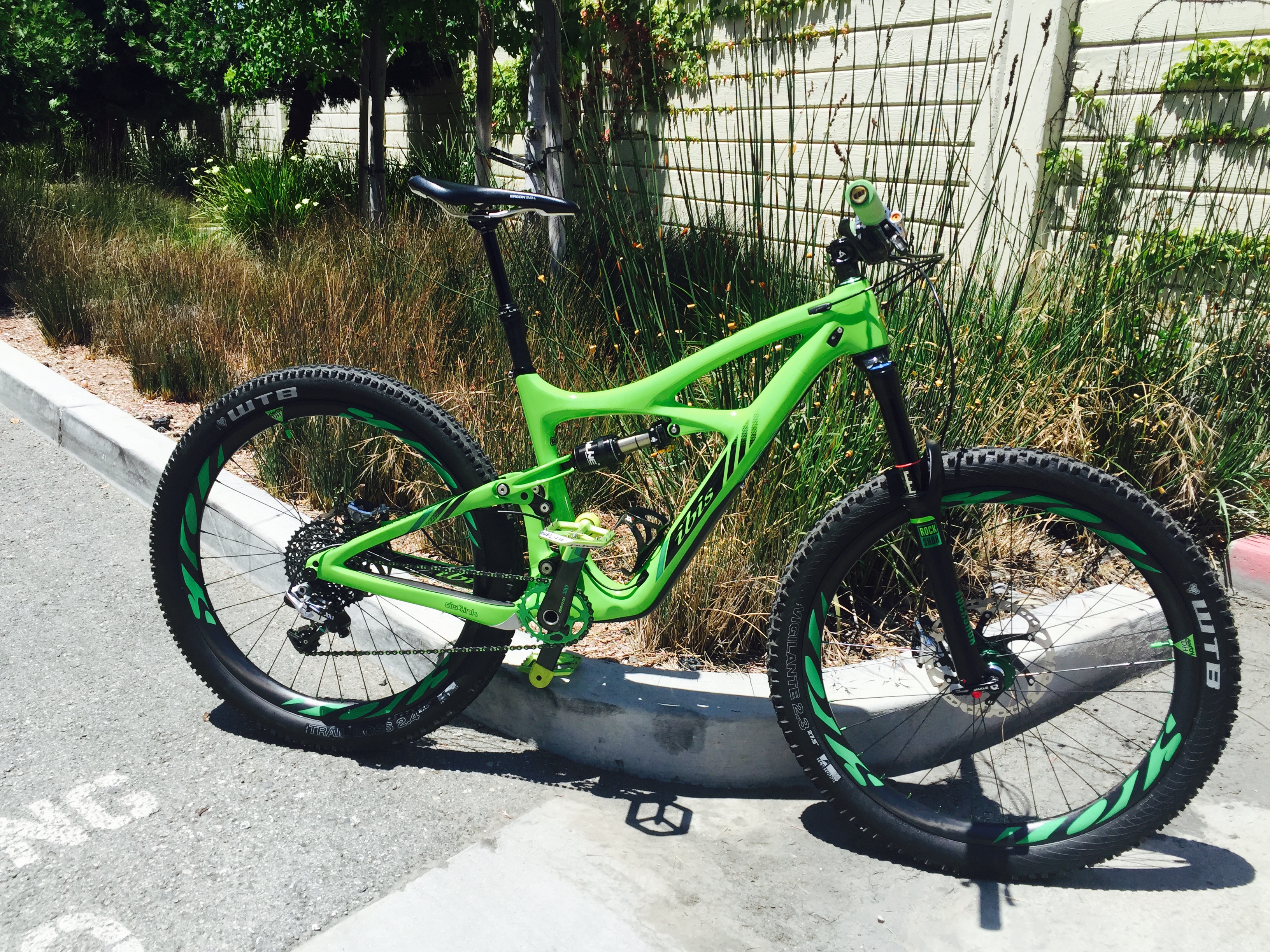 The Mean Green Machine Mojo Hd3 Texcalhdr S Bike Check Vital Mtb Once the sprocket is on the motor, pull the original flywheel off of the spin bike and replace it with the hub motor, ensuring you. the mean green machine mojo hd3