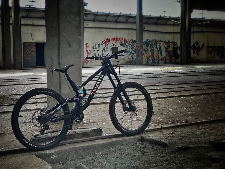 Custom Canyon Sender Al Simone Orlando S Bike Check Vital Mtb