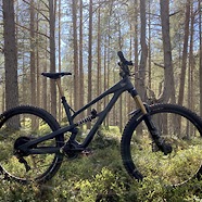 YT Jeffsy 29 Pro Race - mini-enduro fiend