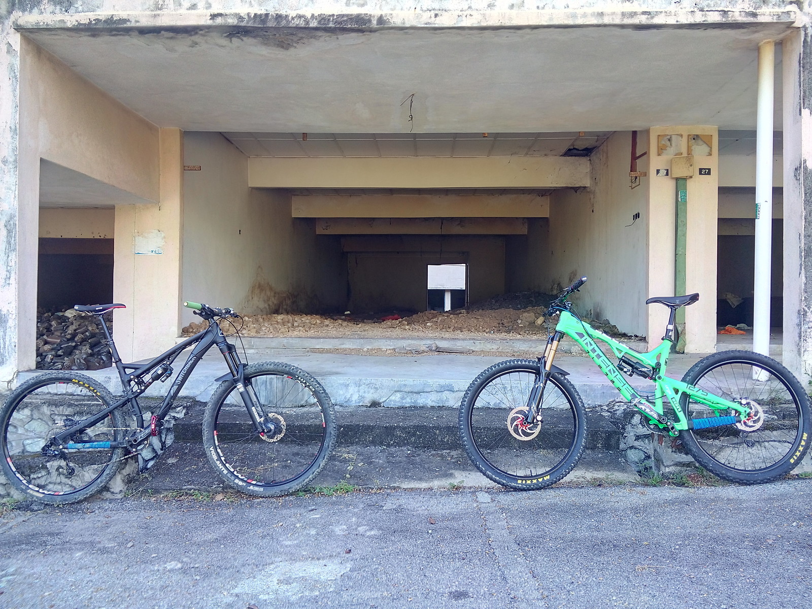 SWITCHBACK Unveil 9 nahcism's Bike Check Vital MTB