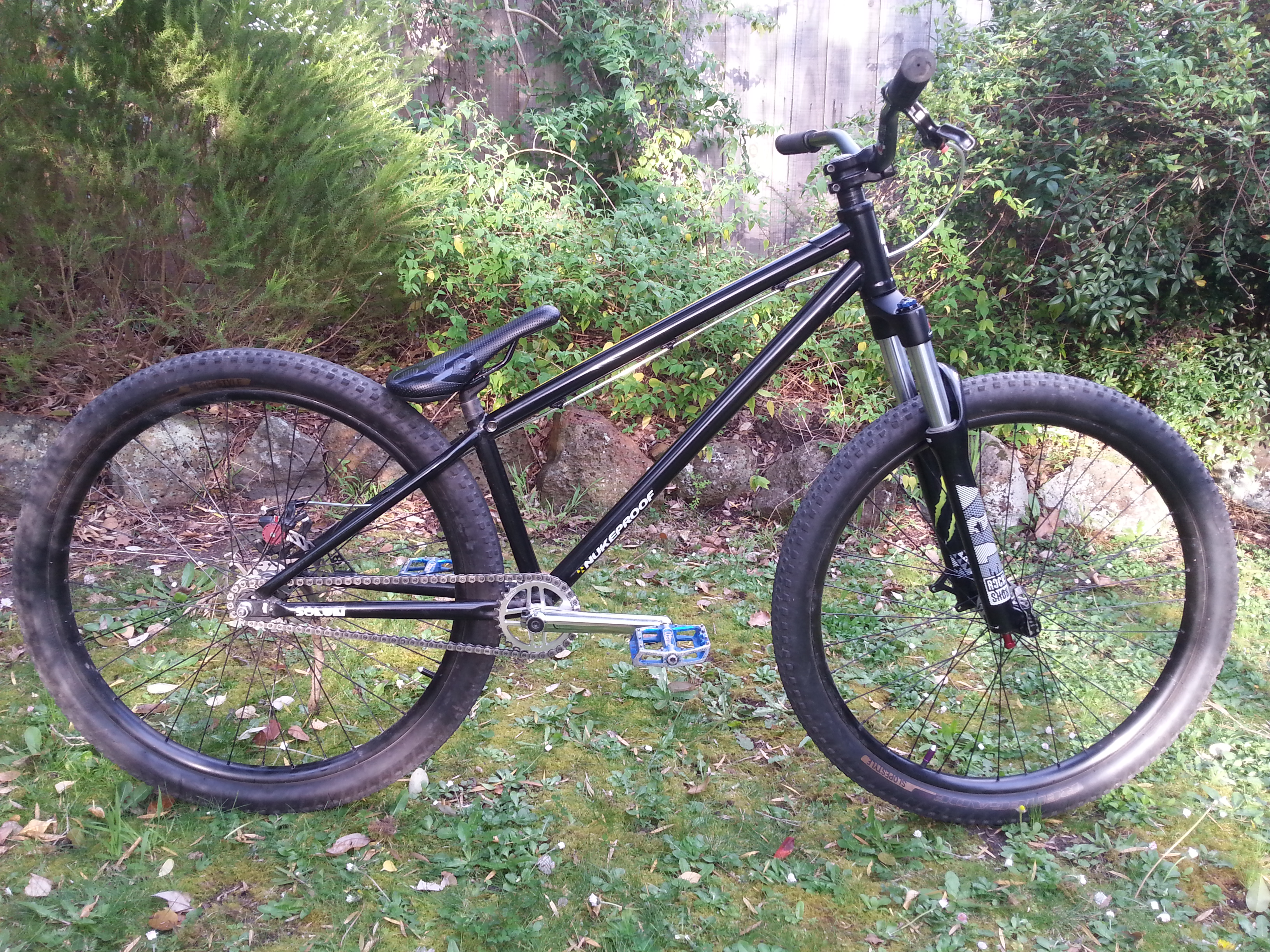 NukeProof Solum LH.73's Bike Check Vital MTB