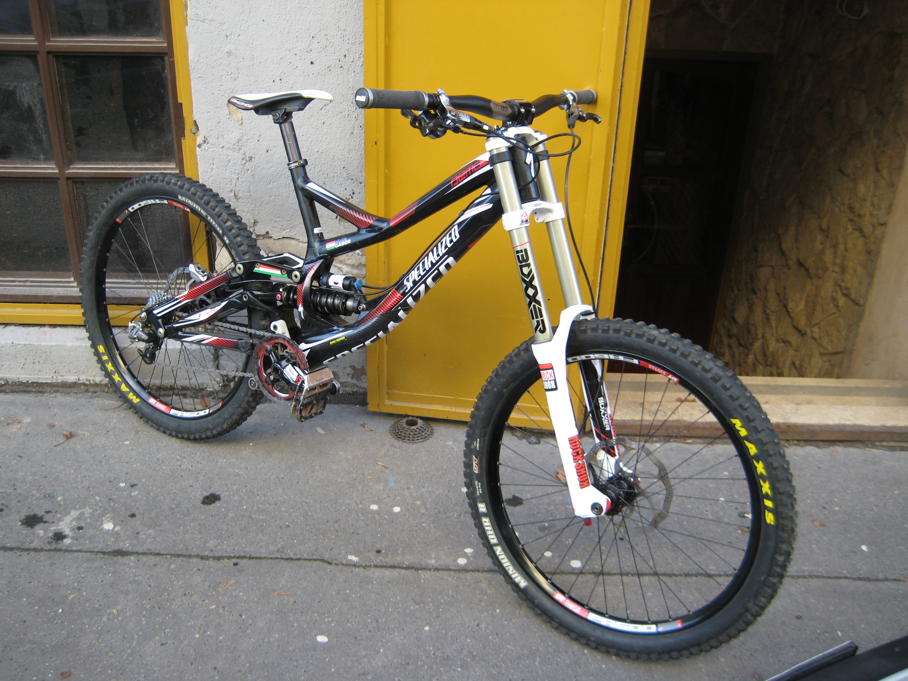 specialized demo 2012