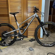 Custom Commencal Clash 2021
