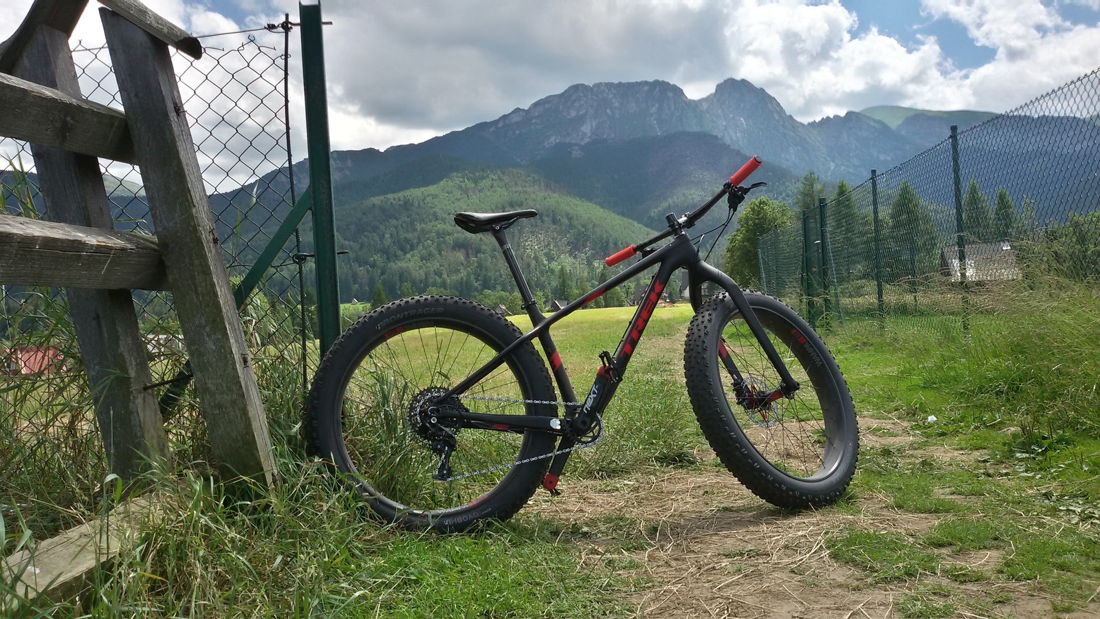 2016 trek farley 9.8