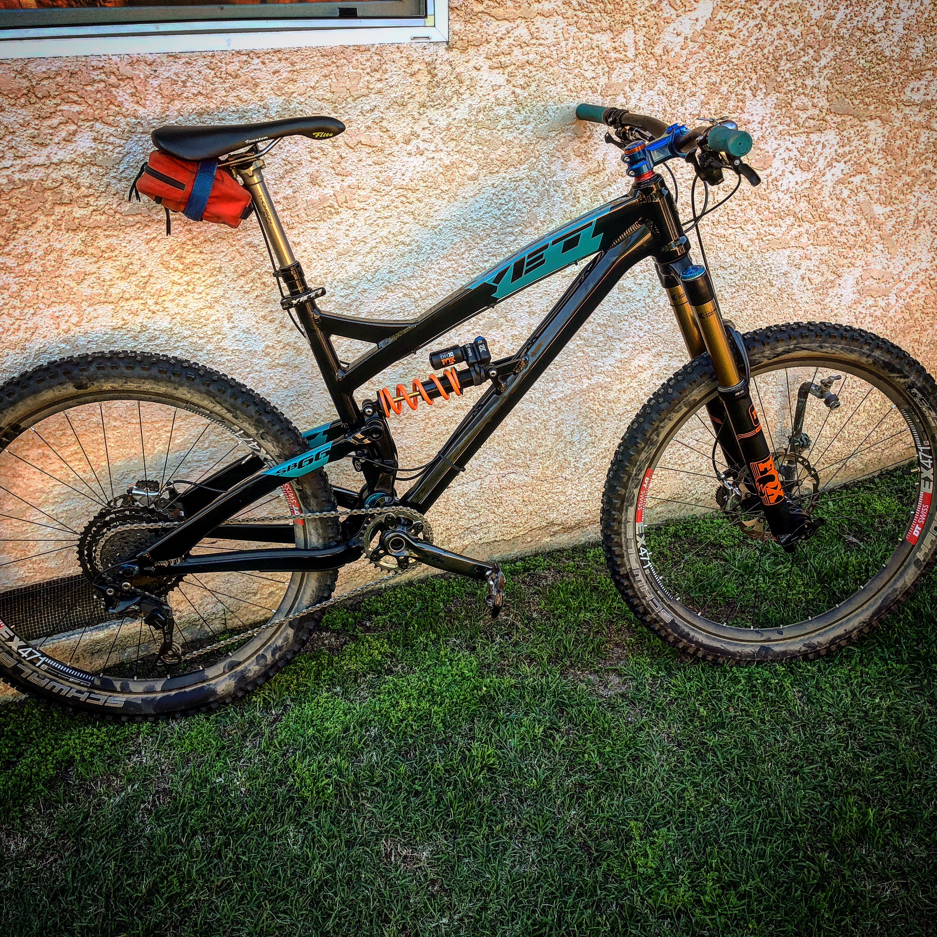 自転車本体 yeti sb66 fox chris king saint mavic 自転車本体 yeti sb66 fox chris king saint mavic yeti sb66 fox