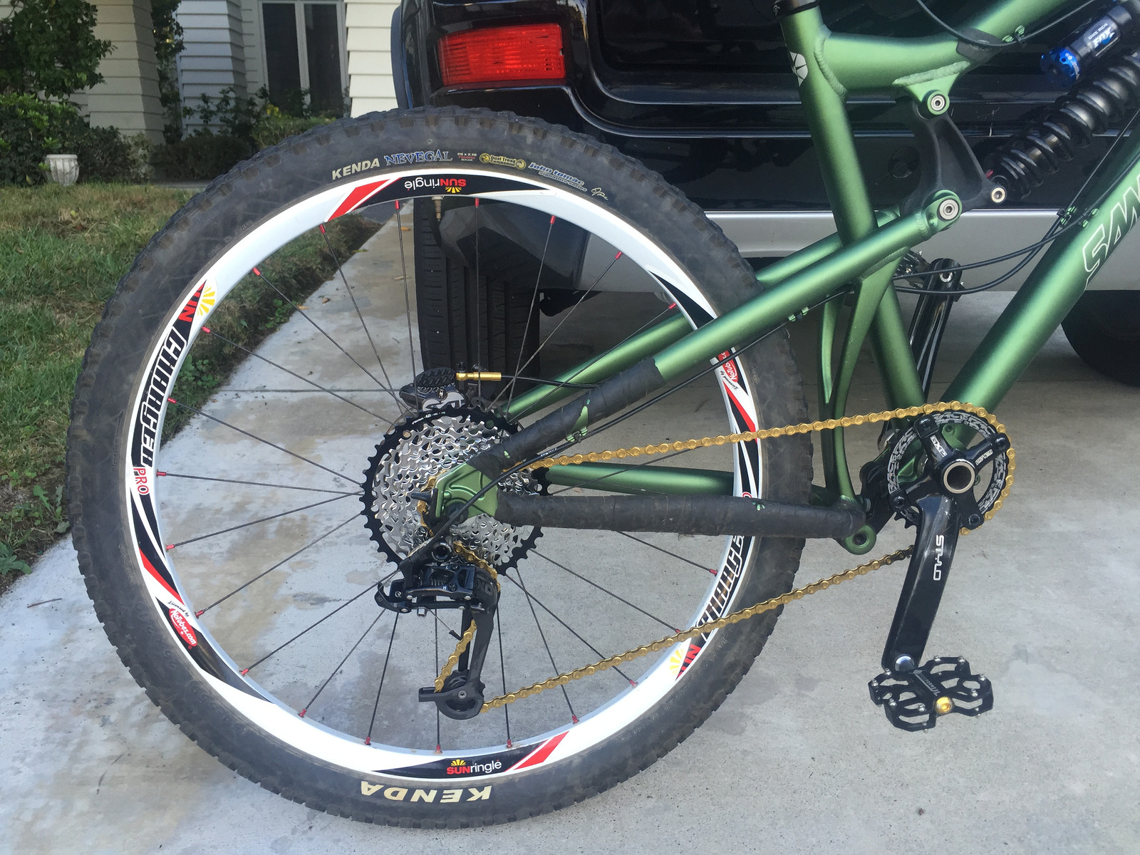santa cruz nomad weight