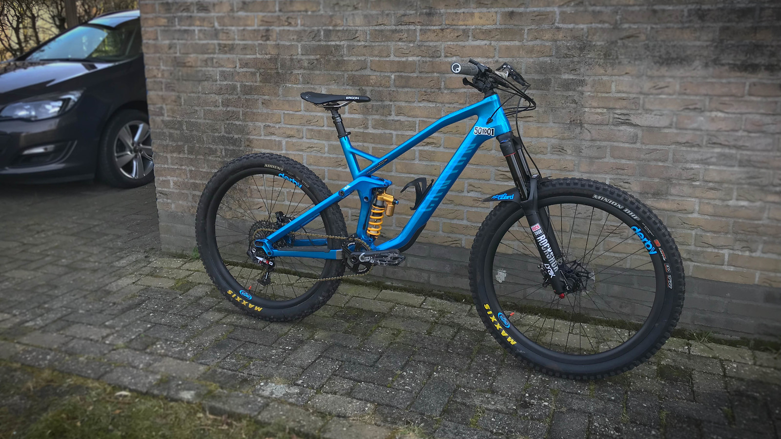 Canyon Strive Cf Race Custom Build Sake Leeuw S Bike Check Vital Mtb