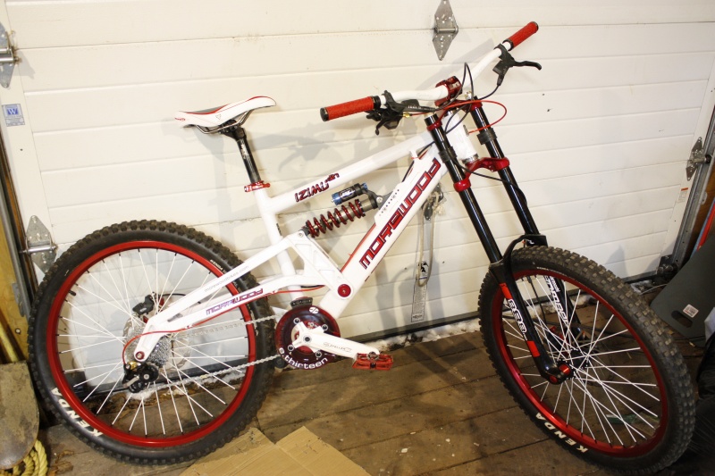 MOREWOOD ダウンヒルMTB DH Morewood Izimu Dh Custom - jimithing14's Bike Check - Vital MTB
