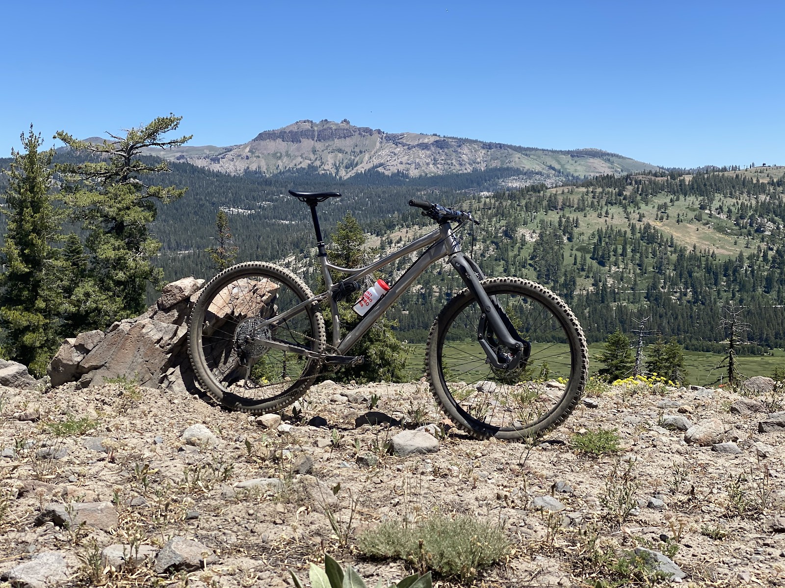 Banshee バンシー　パラドックスv.1　Ｌサイズ Banshee Paradox V3 - HabitatIV's Bike Check - Vital MTB