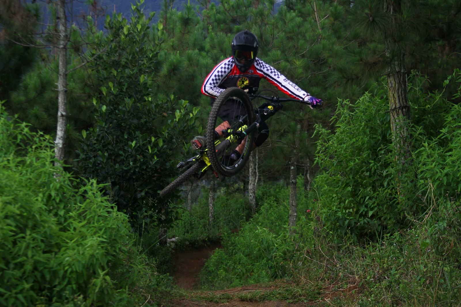 Table top adirint85 Mountain Biking Pictures Vital MTB