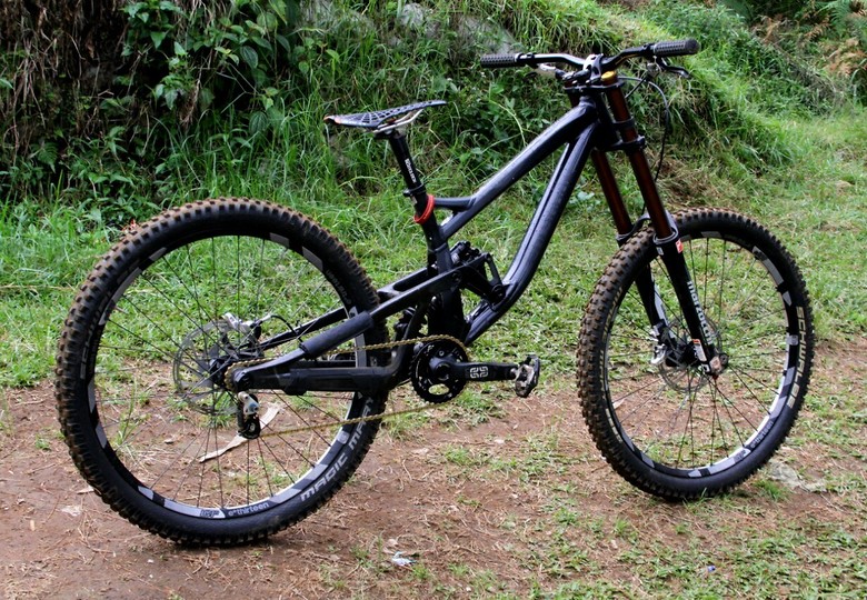 polygon collosus dh9