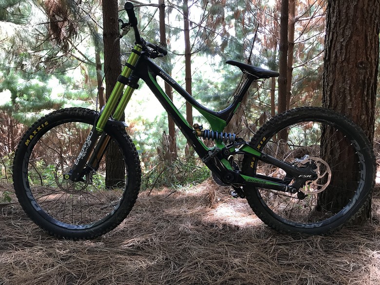 Demo 8 2015 Black And Green Dvo Tvs1988 S Bike Check Vital Mtb