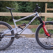Geometron G13 mullet trail slayer.