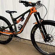 Rocky Mountain with ENVE and Custom Deeks