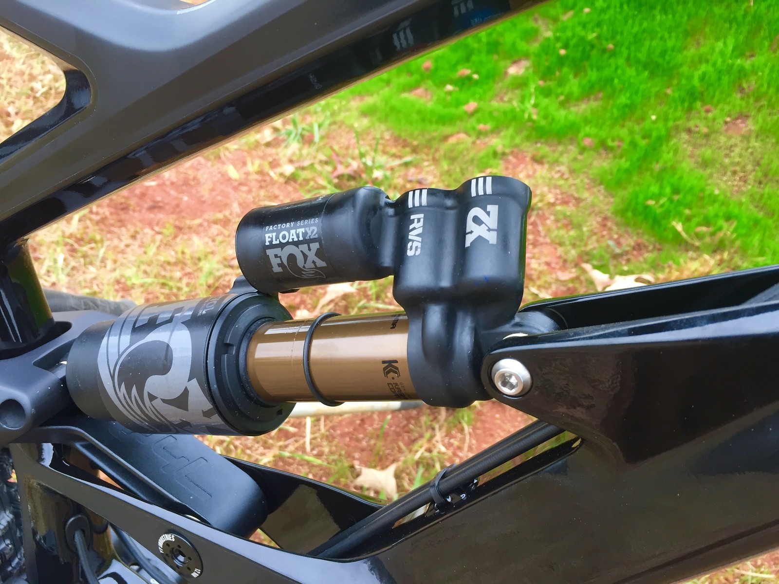 2015 yt capra cf pro