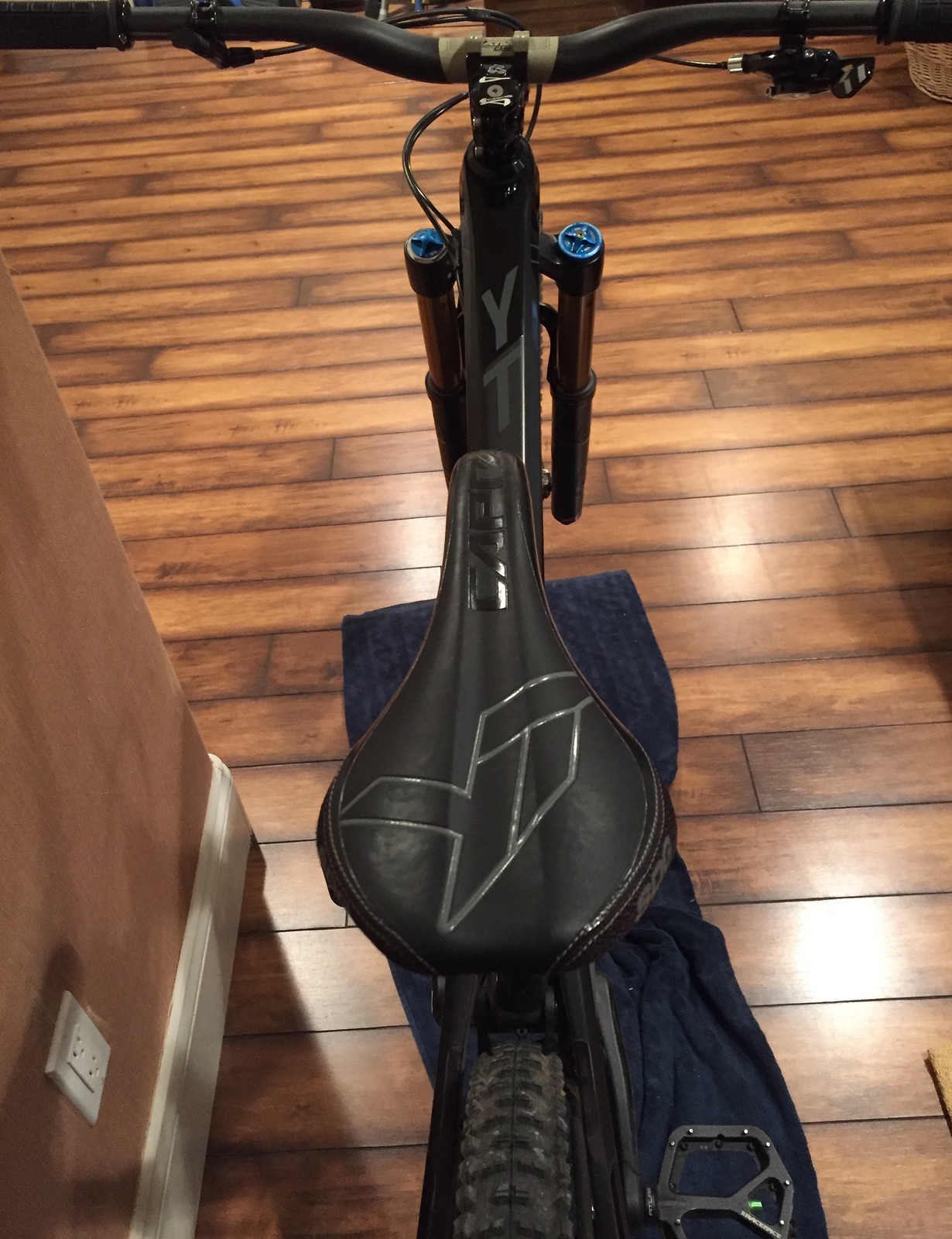 yt capra cf pro 27.5