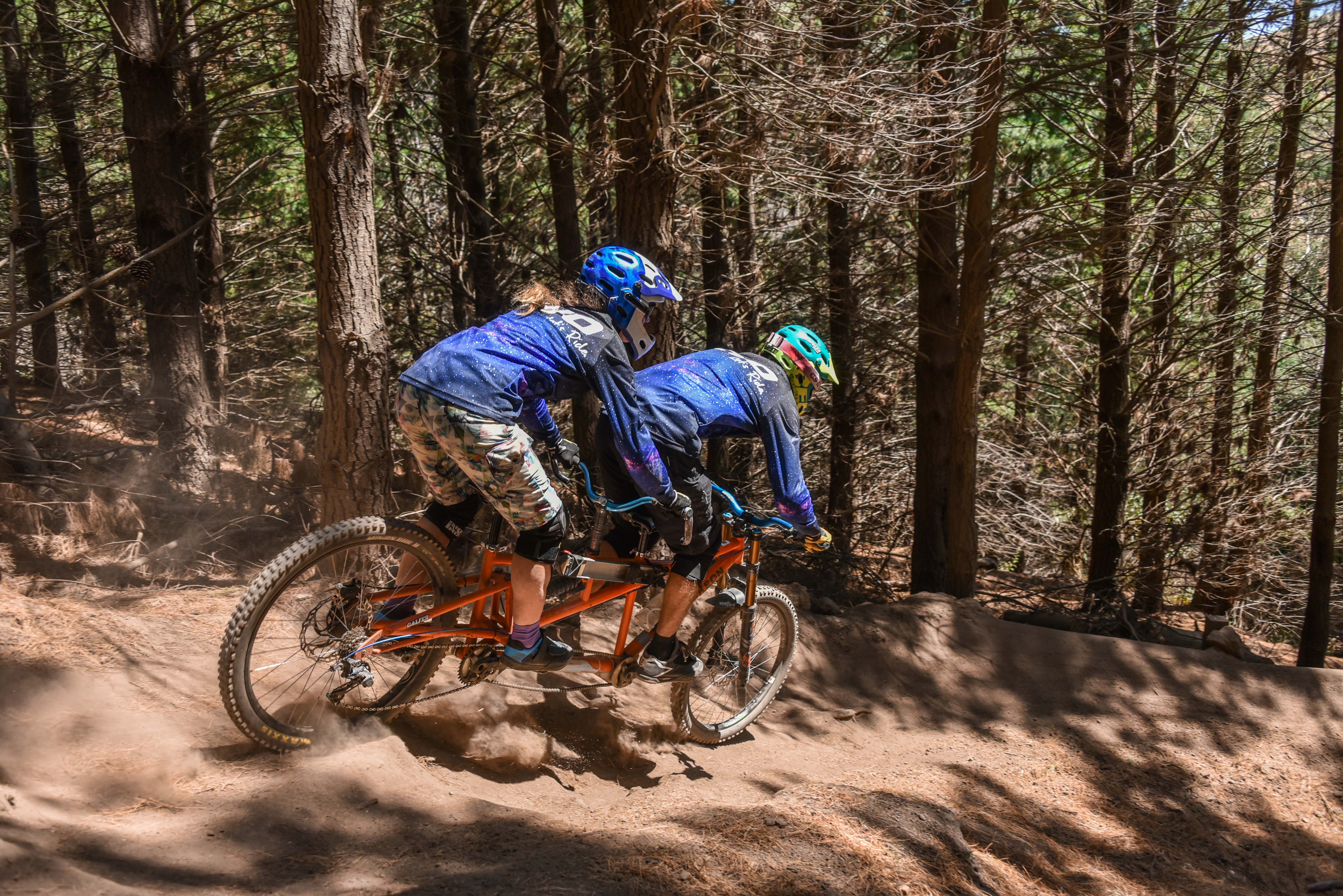 Tandem downhill mountain bike clearance