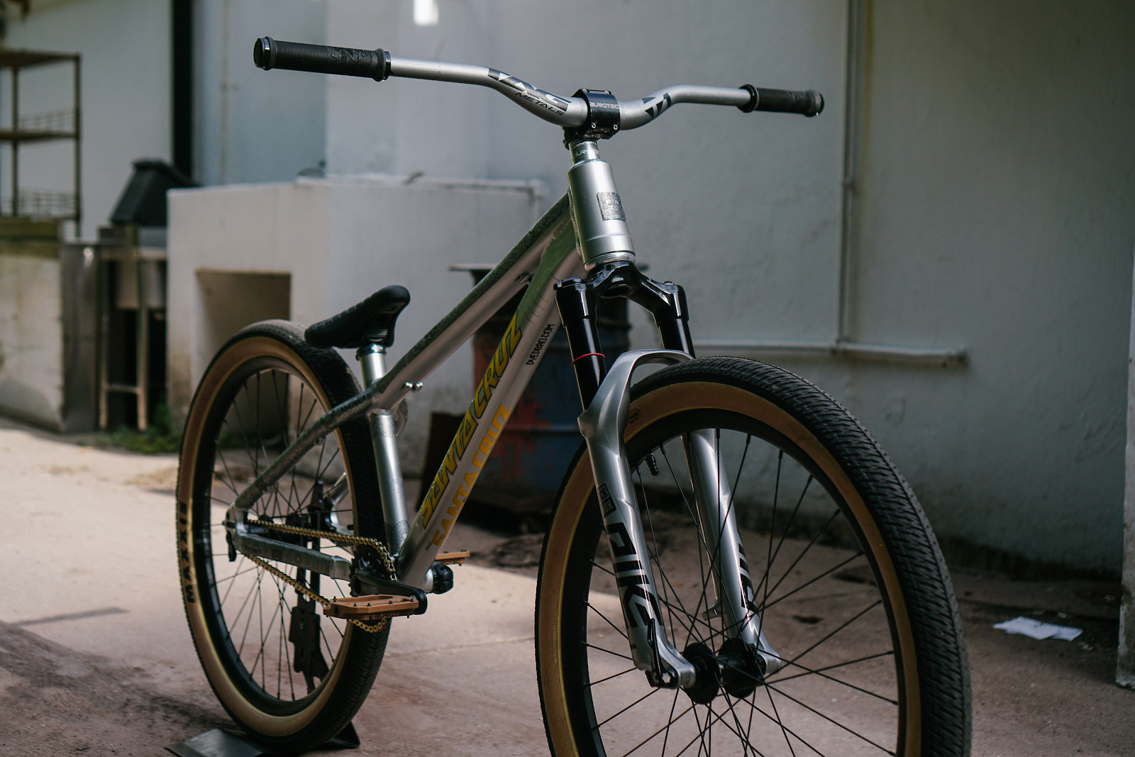 Custom Santa Cruz Jackal 