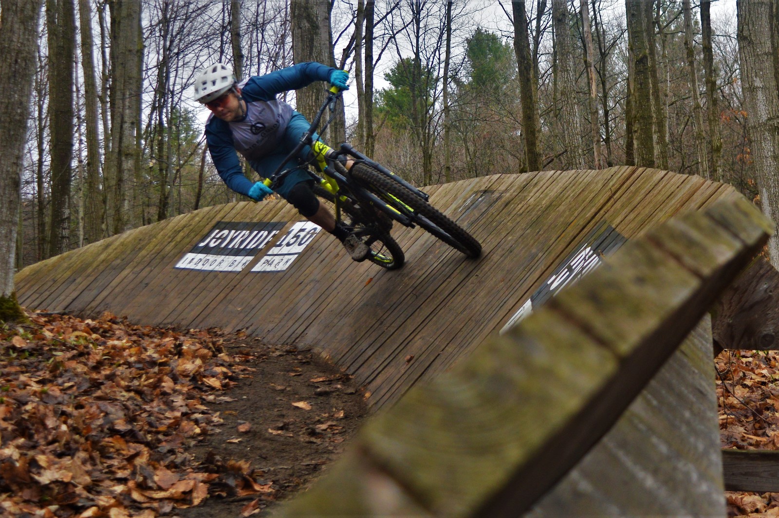 how to ride a berm on a mountain bike