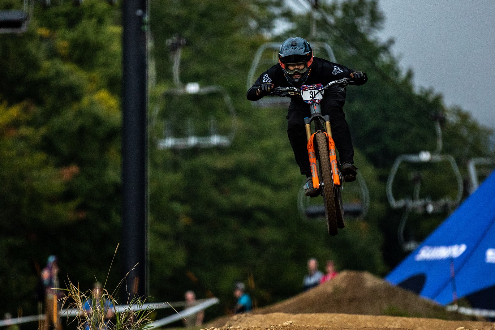 Marco Osborne landing himself in 9th place for Pro Men Photo Blast