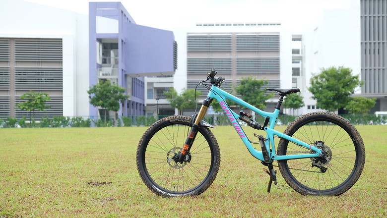 Santa Cruz Nomad Cc Bubblegum Magenta Rudzbristol S Bike Check Vital Mtb