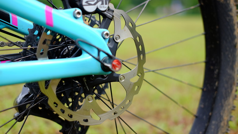 Santa Cruz Nomad Cc Bubblegum Magenta Rudzbristol S Bike Check Vital Mtb