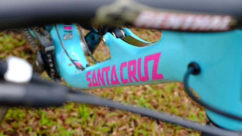Santa Cruz Nomad Cc Bubblegum Magenta Rudzbristol S Bike Check Vital Mtb