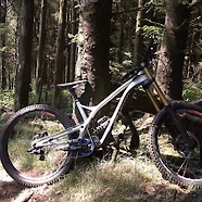 Commencal Supreme DH27 V4.3