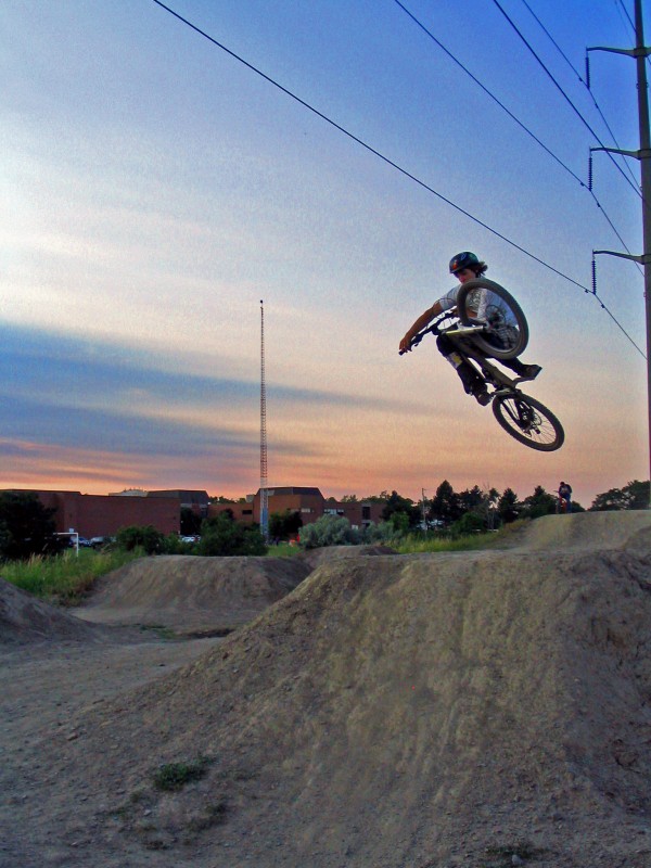 mtb casing a jump