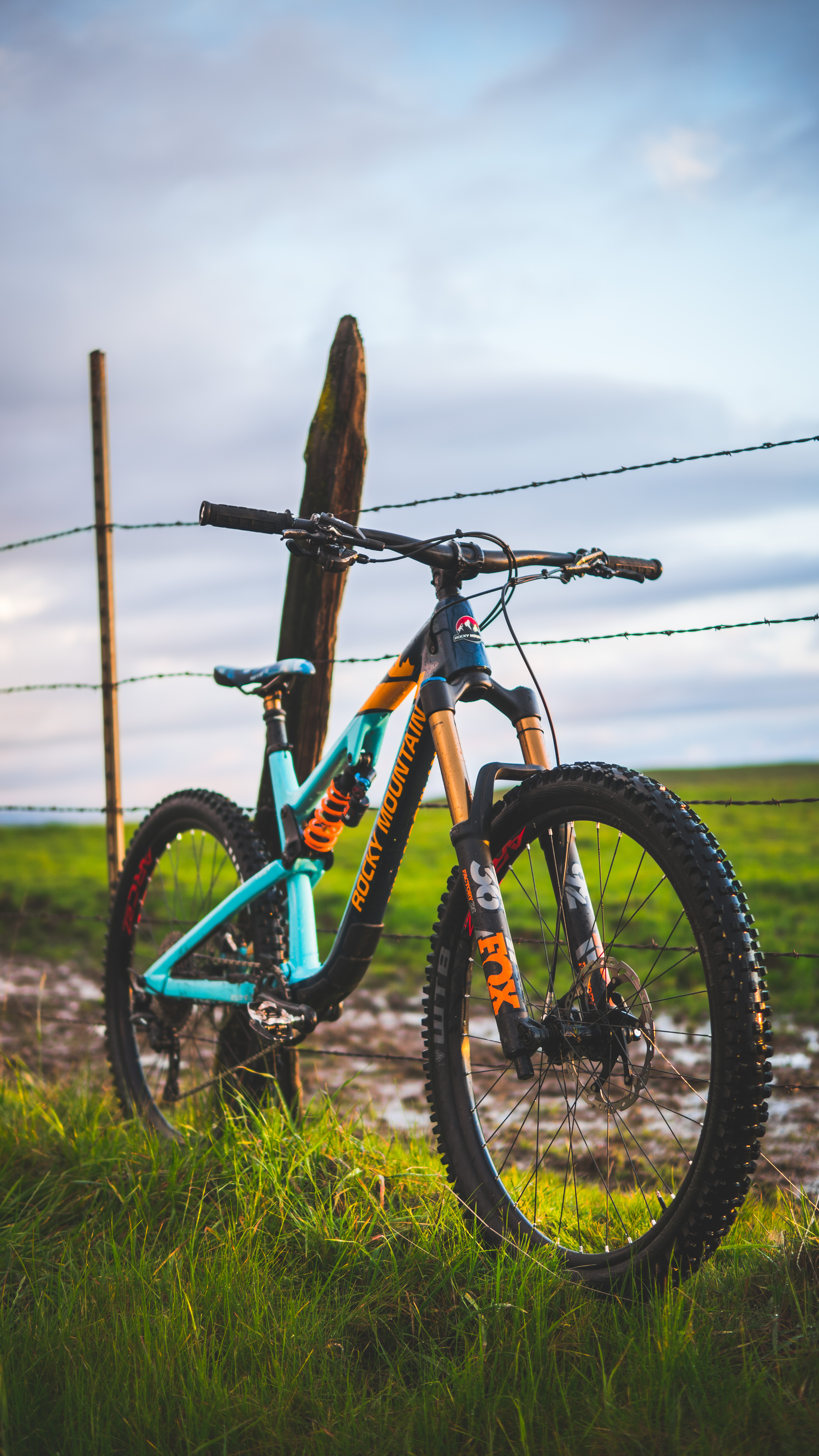 Trail Peek's 2019 Rocky Mountain Altitude TrailPeek's Bike Check
