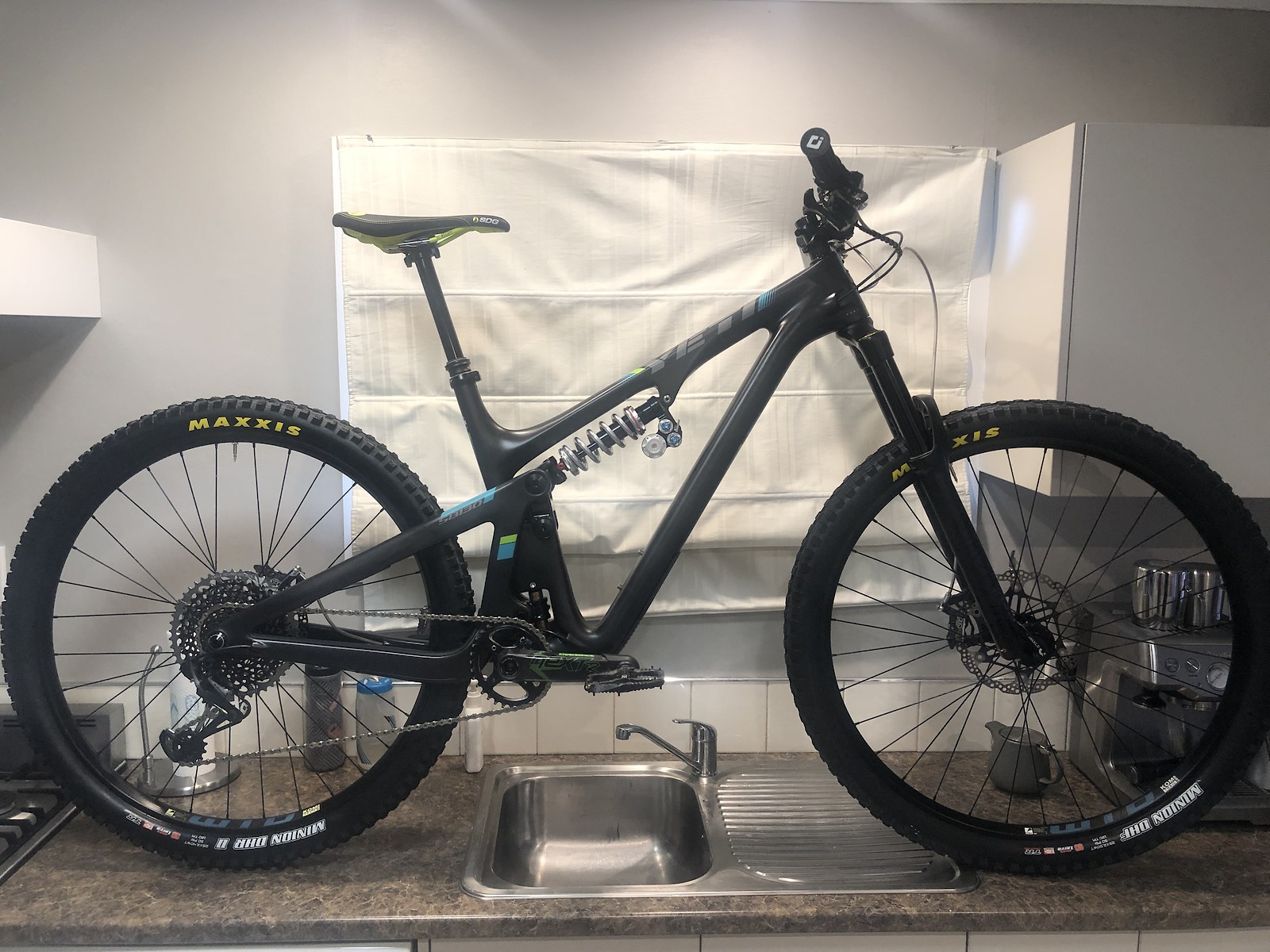 Yeti SB130 LR - Matt_Barker's Bike Check - Vital MTB