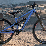 Specialized Status Blue Bomber