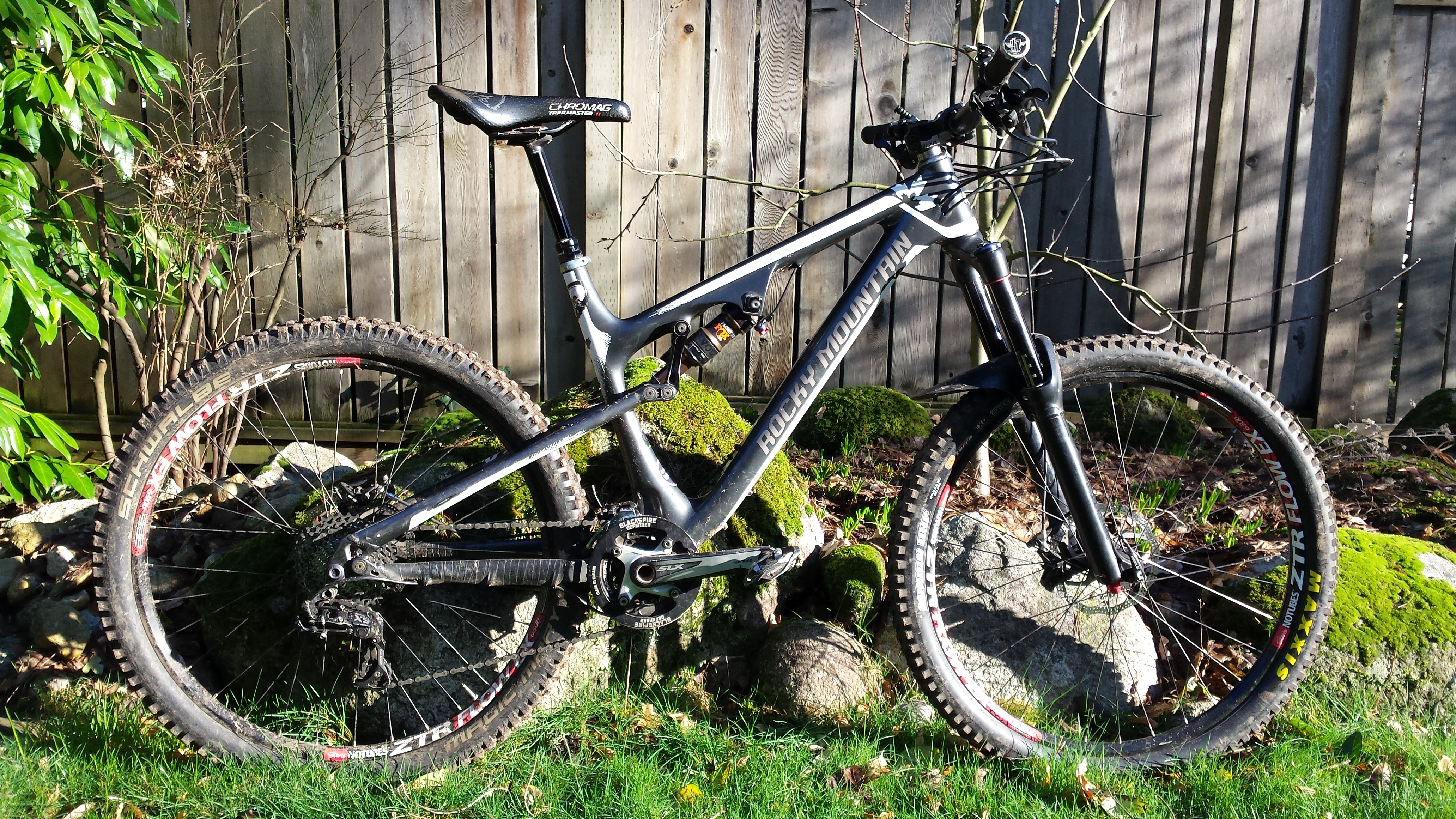 Mサイズ Altitude Carbon rockymountain MY21_Altitude_29_C99_C1_Profil