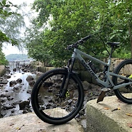 Santa Cruz Bronson V3