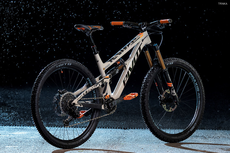 Pivot Firebird 29 In The Rain Protocycles S Bike Check Vital Mtb