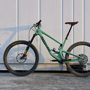 Santa Cruz Megatower S-Built with some little modifications ๐