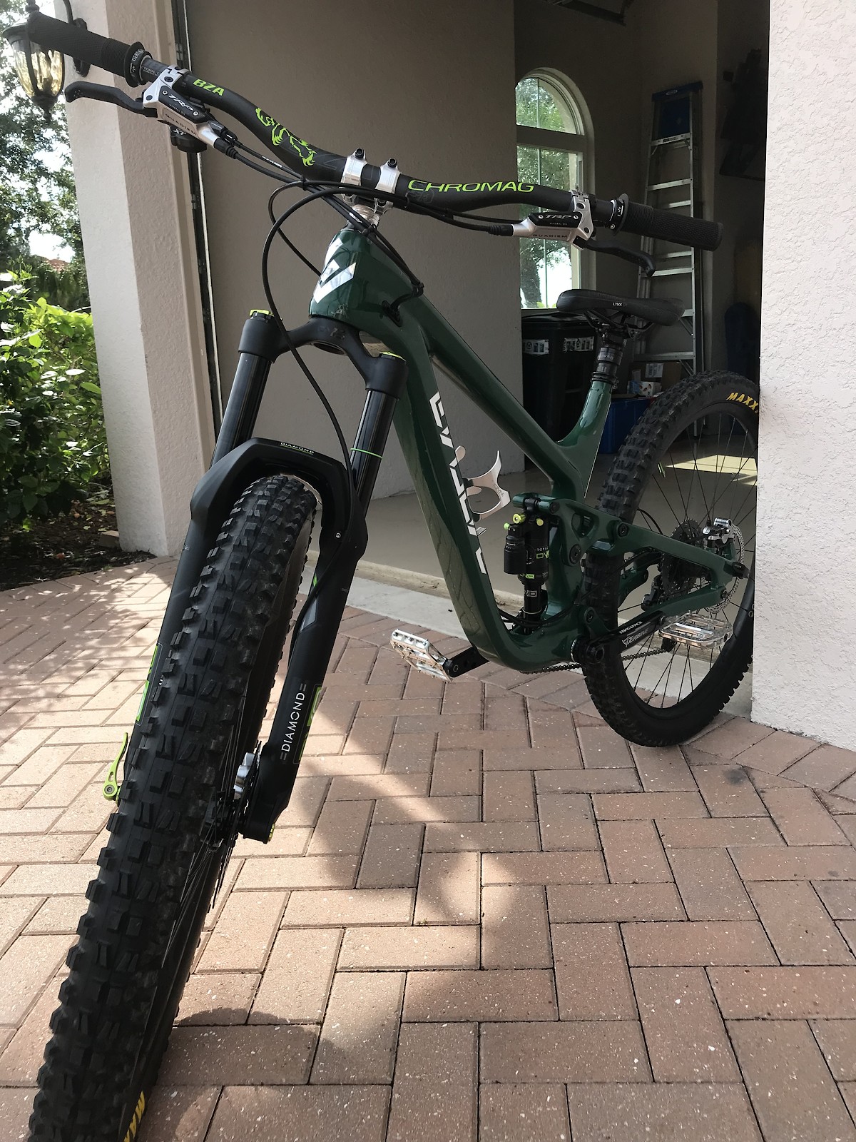 Evolve Alpha 29 - Alastair_Fowler's Bike Check - Vital MTB