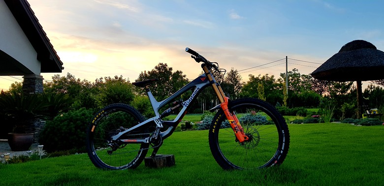 yt capra 27 cf pro race 2019