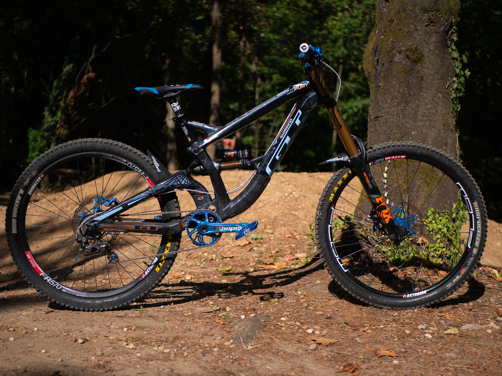 GT Fury Custom Hope - Kopyto-A's Bike Check - Vital MTB