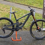 Santa Cruz Megatower DH race
