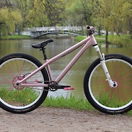 Dartmoor Two6Player Pink Pisechka
